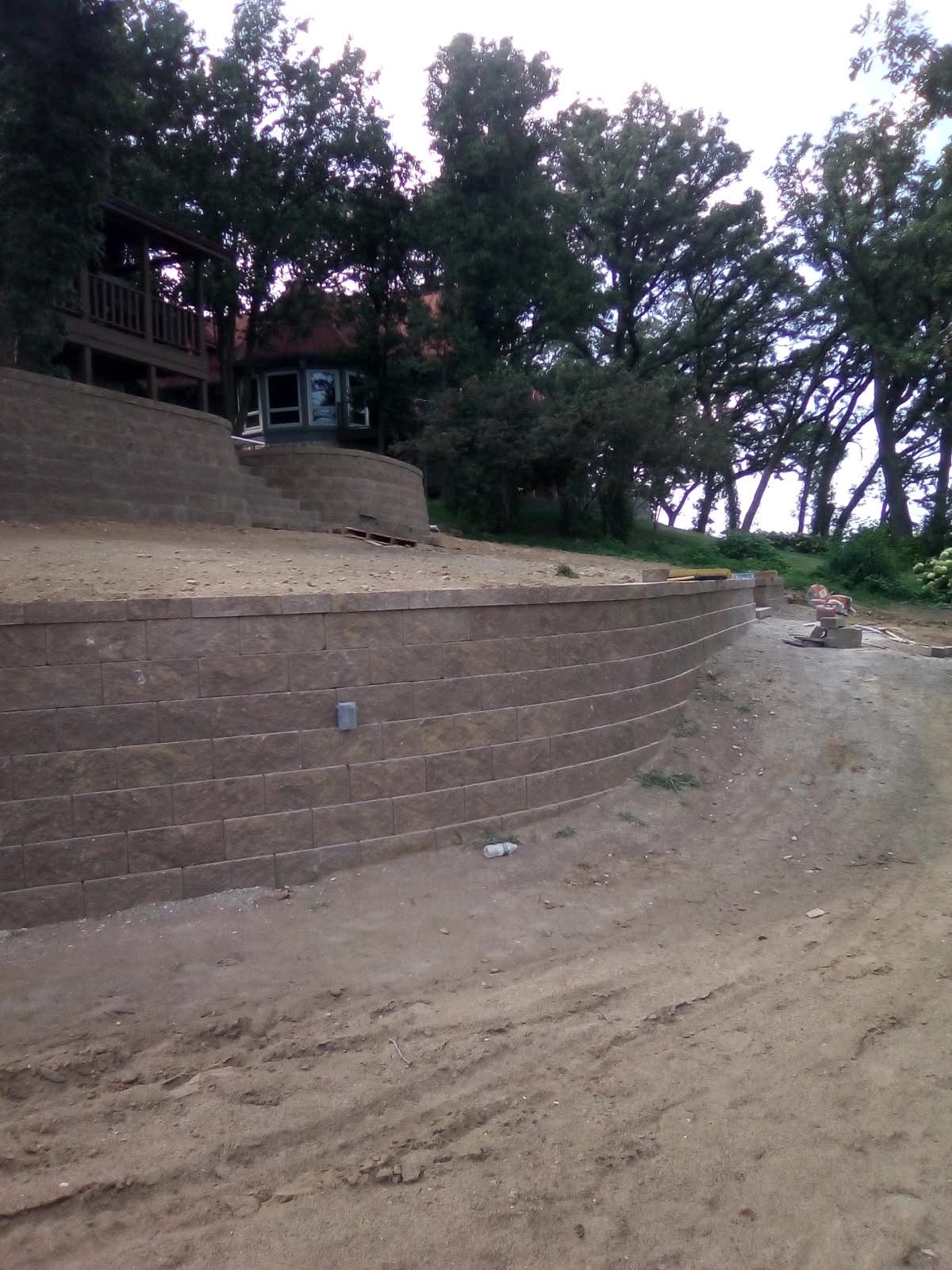 Large retaining wall project